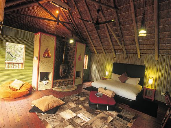 Jaci's Tree Lodge - Bedroom 